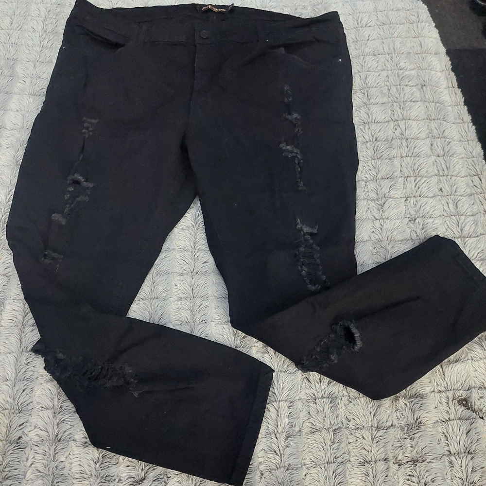 nwot Dollhouse distressed jeans 22w black